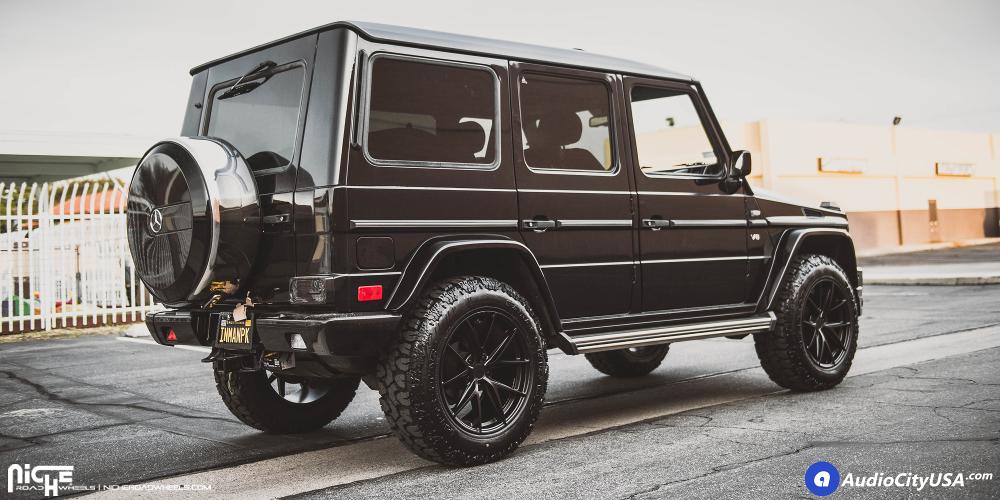 Mercedes-Benz G500